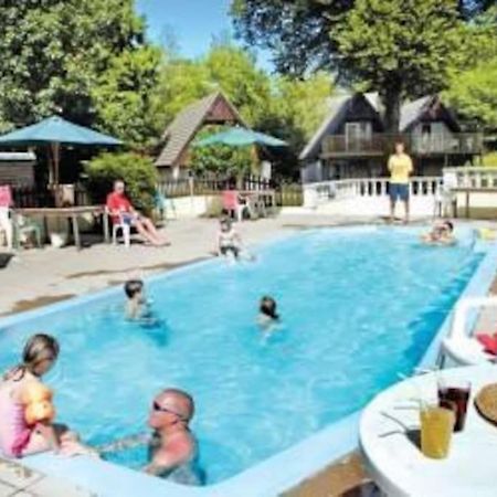 3 Bedroom Lodge With Hot Tub On Lovely Quiet Holiday Park In Cornwall Gunnislake Luaran gambar